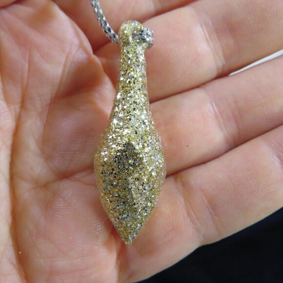 Unique Wreath and Swirly arching pieces (Fairy or Victorian Feel) Glittered - Picture 9 of 12